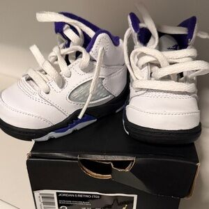 Jordan Kids Sneakers - White and Purple